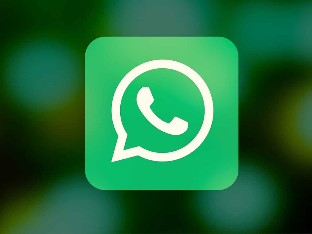 WhatsApp पर आ रहा है एकदम तोड़ू फीचर, 1 या 2 नहीं पूरे 128 यूजर्स कर सकेंगे Live बातें