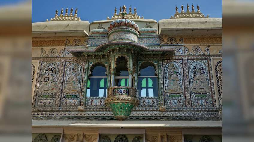 उदयपुर के लिए हर दिन चलाई जा रही IRCTC बस, परिवार और दोस्तों के साथ वीकेंड पर करें प्लान, इस लिंक से करें बुक