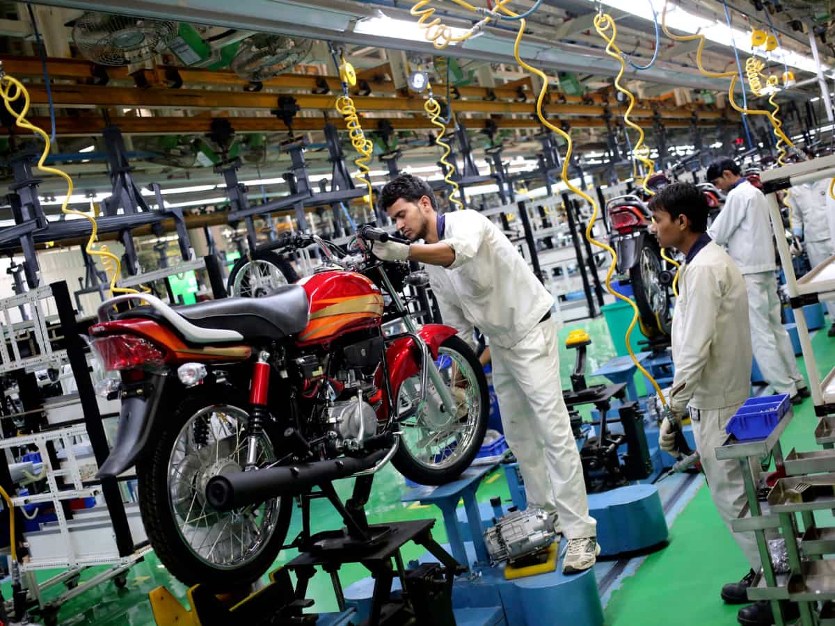 बाइक बनाने वाली इस Auto कंपनी ने 32 दिन में बेच डाले लाखों यूनिट्स, त्योहारी सीजन का मिला सपोर्ट