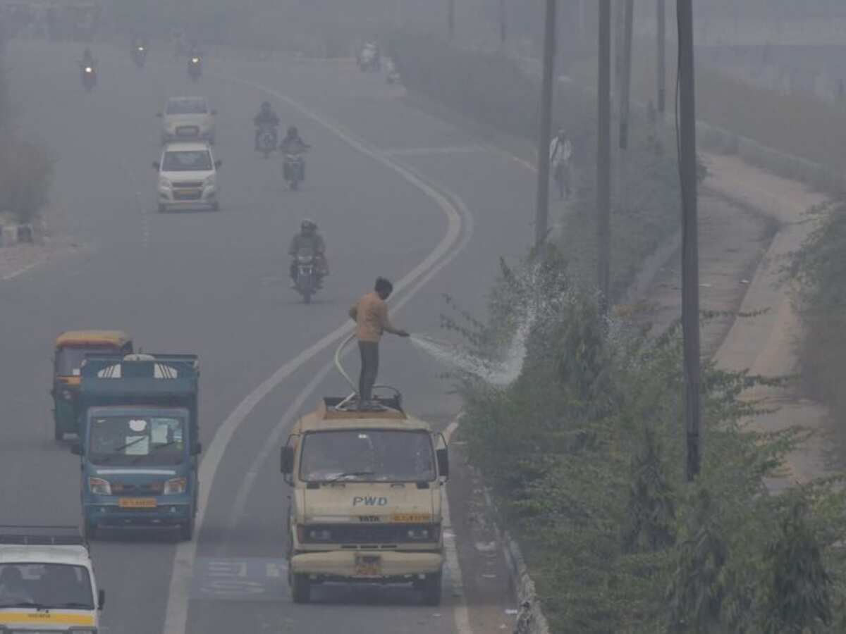 दिल्ली के प्रदूषण स्तर में हुआ सुधार,  AQI पहुंचा 290, सोमवार से स्कूलों का विंटर ब्रेक खत्म कर स्कूल खोलने का आदेश