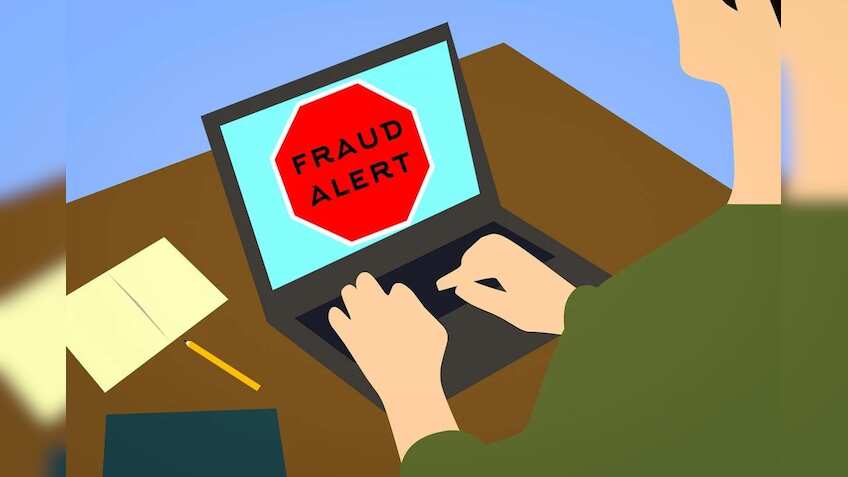 साइबर धोखाधड़ी का नया तरीका, नकली पुलिस अधिकारी बन कर की जाती है वीडियो कॉल, जानें क्या है मामला