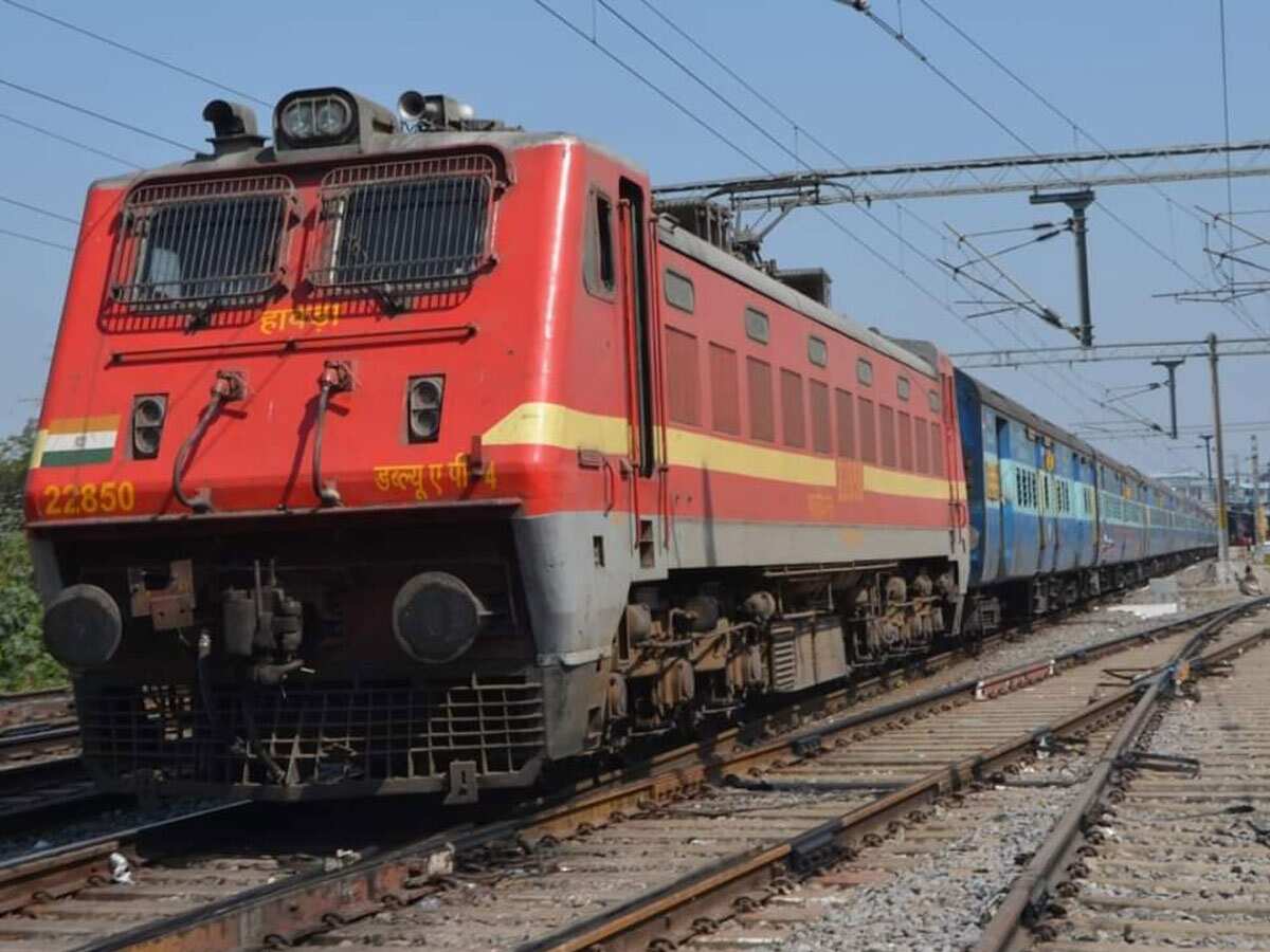 Special Trains: सबरीमाला उत्सव में हिस्सा लेना होगा आसान, रेलवे ने इस रूट पर चलाई दो स्पेशल ट्रेन, देखें शेड्यूल