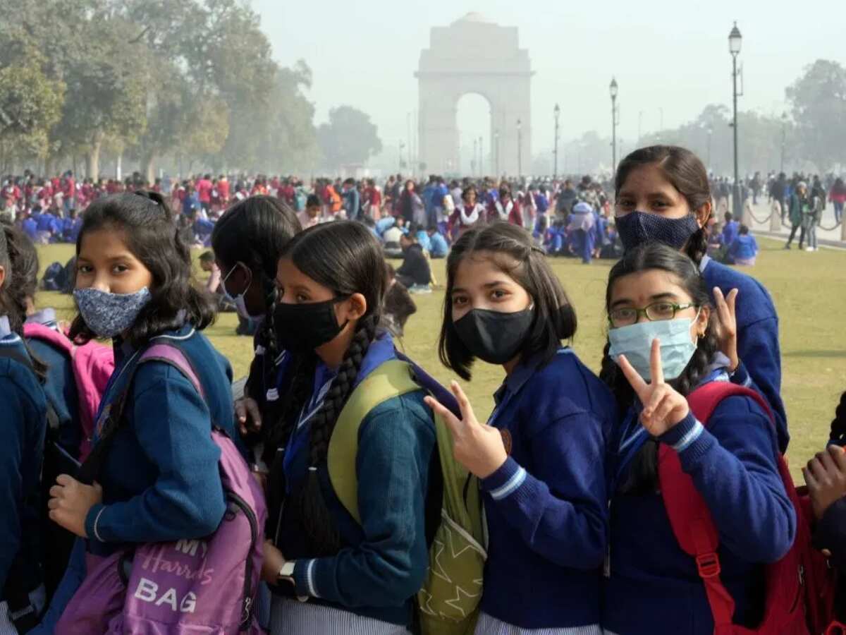Winter Vacation: दिल्ली के स्कूलों में सर्दियों की छुट्टियों का ऐलान, जानिए कब से कब तक पड़ी छुट्टी