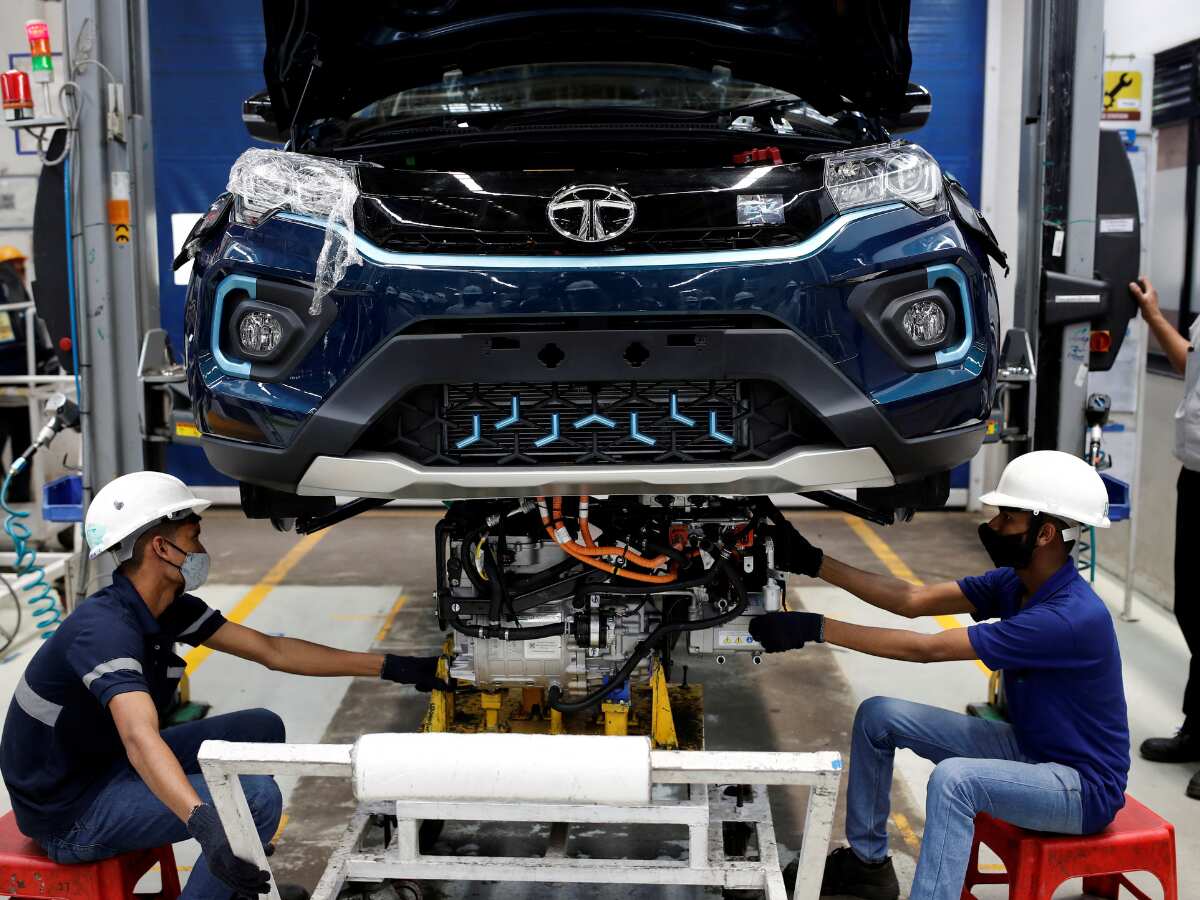₹841 का लेवल टच करेगा Tata Motors का शेयर! Hyundai को पछाड़ बनी देश की दूसरी सबसे बड़ी कार निर्माता कंपनी