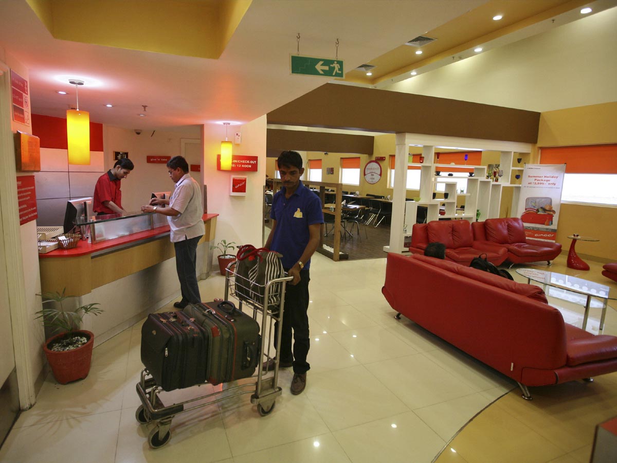 होटल इंडस्ट्री में आएगी नौकरियों को बहार, सोशल मीडिया मैनेजर समेत इन जॉब्स की होगी खूब डिमांड