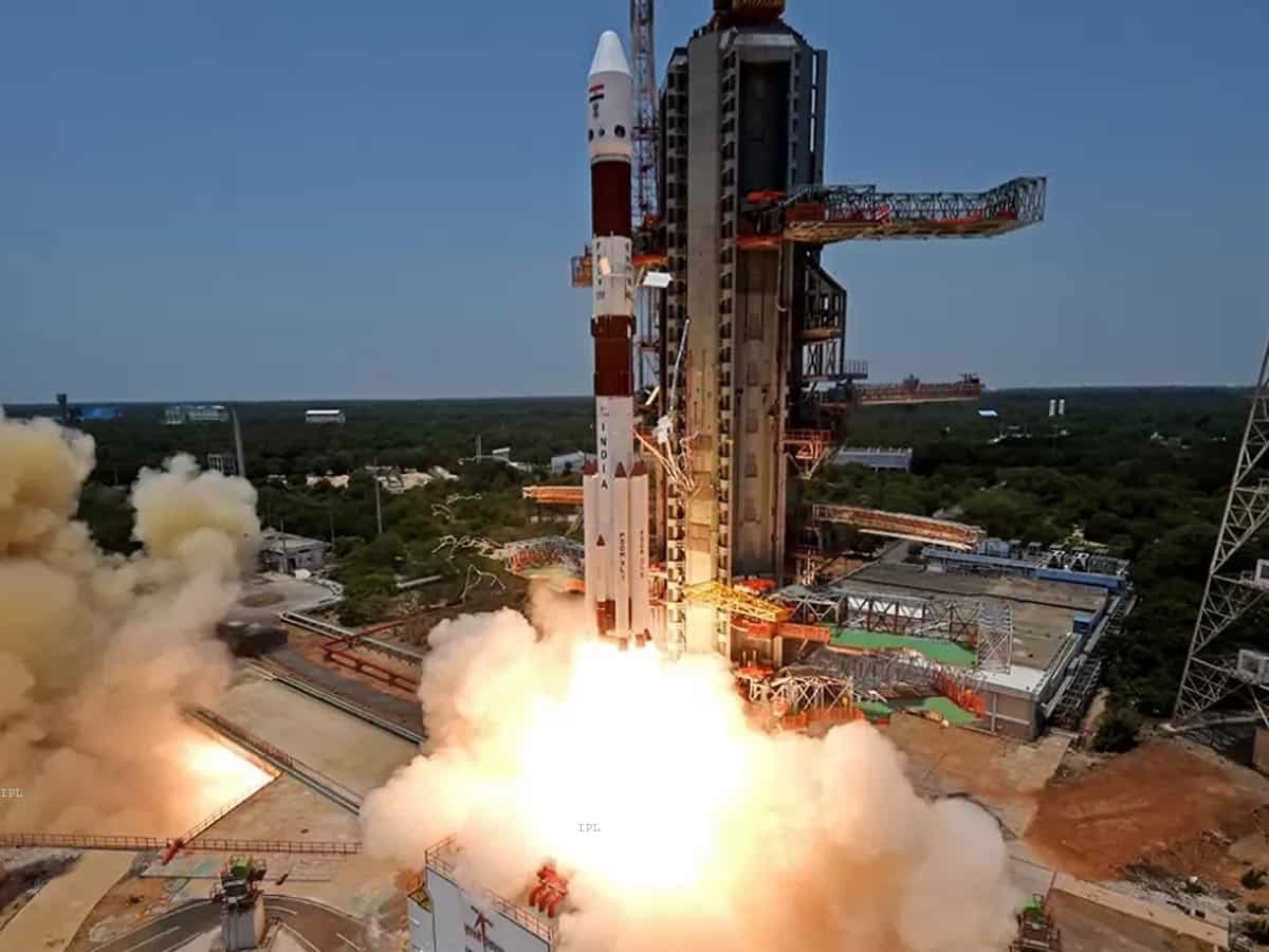 Aditya L1 पर आया बड़ा अपडेट, जानिए कब अपनी मंजिल पर पहुंचेगा देश का पहला सौर मिशन