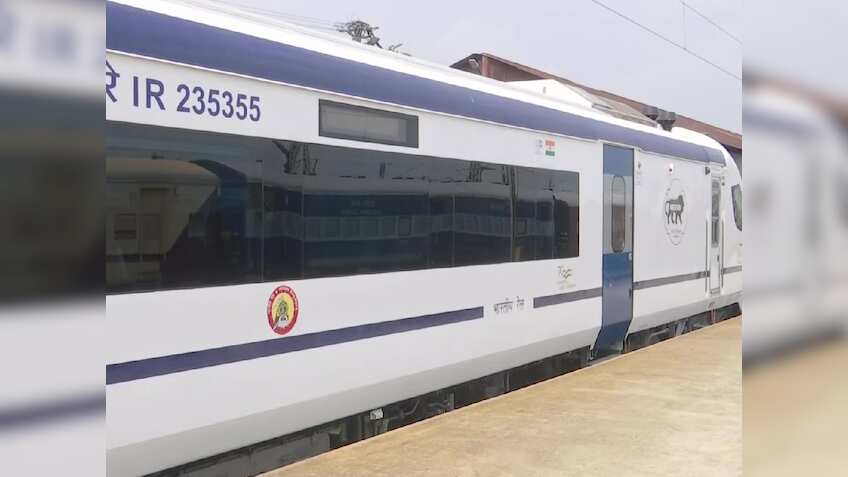 लॉन्च होते ही बदल गया वाराणसी- नई दिल्ली वंदे भारत एक्सप्रेस ट्रेन का रूट, बनारस नहीं अब इस स्टेशन से चलेगी ट्रेन