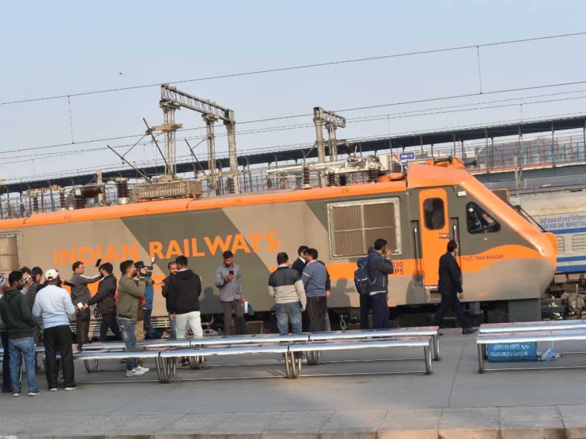 अयोध्या से चलेगी देश की पहली Amrit Bharat Train, पुश-पुल टेक्नोलॉजी से होगी समय की बचत, नहीं लगेंगे सफर में झटके
