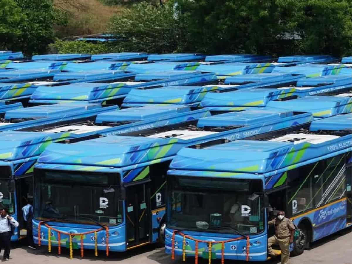 अब कम होगा पॉल्यूशन! इस राज्य में चलेंगी 1400 नई इलेक्ट्रिक बस, बढ़ते प्रदूषण को देखते हुए किया ऐलान