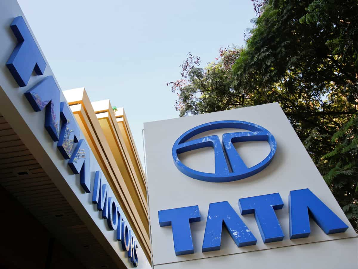 बाजार बंद होने के बाद Tata Motors से जुड़ी ये खबर आई सामने, बुधवार को स्टॉक में दिखेगा एक्शन