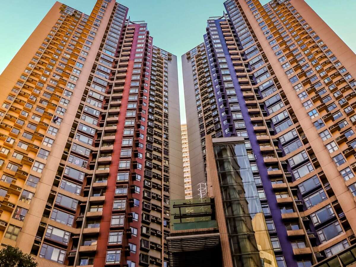 75 हजार फ्लैट खरीदारों को आशियाना मिलने का रास्ता साफ, ग्रेटर नोएडा प्राधिकरण की बोर्ड बैठक में हुए ये बड़े फैसले