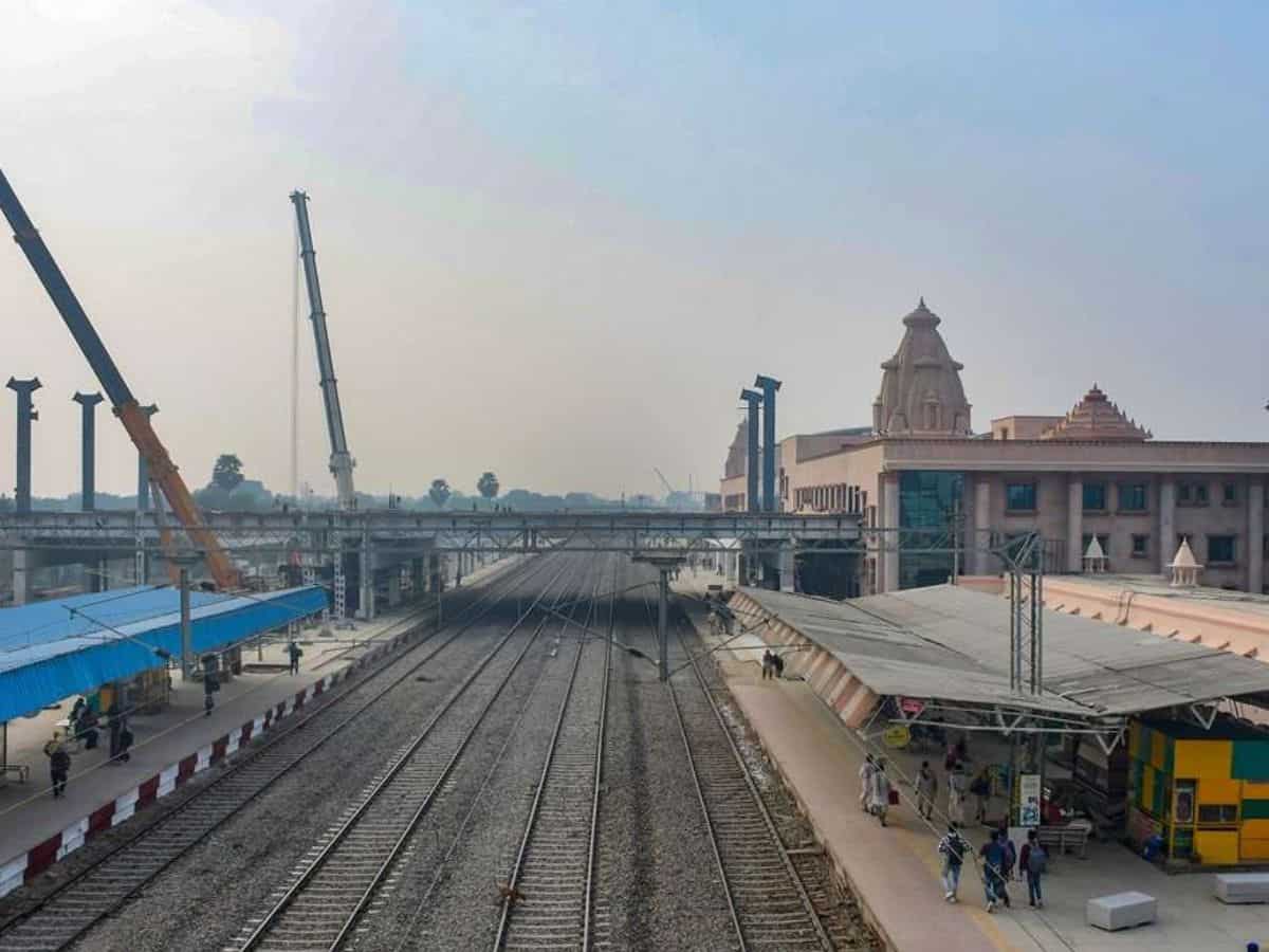 Ayodhya Trains: 'रामलला' के दर्शन का है प्लान? इन शहरों से अयोध्या के लिए 1000 से अधिक ट्रेन चलाने की है तैयारी