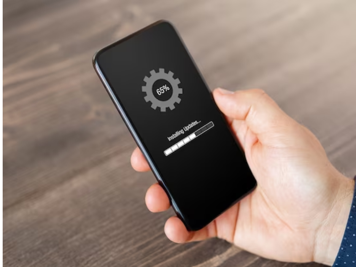 Smartphone में समय रहते कर लेना चाहिए Software Update? जानें क्यों बनाता है फोन को फास्ट और सिक्योर