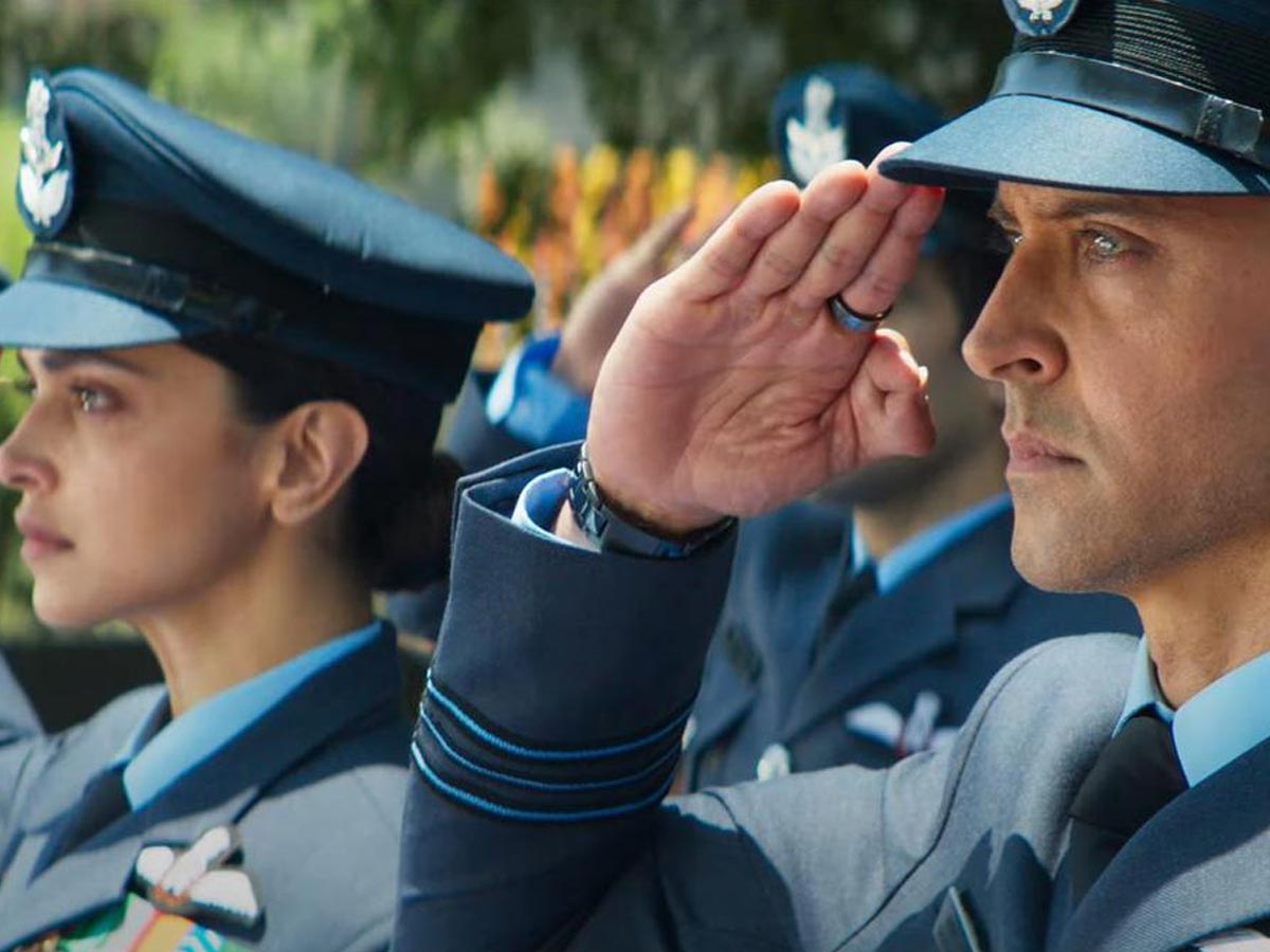 ऋतिक रोशन,अक्षय कुमार के कंधों में 2024 बॉक्स ऑफिस, नहीं रिलीज होगी शाहरुख-रणबीर की एक भी फिल्म