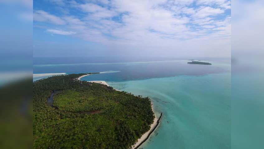 Lakshadweep: मालदीव को टक्कर देता है भारत का लक्षद्वीप, जल्द से जल्द घूम लें ये बेस्ट टूरिस्ट डेस्टिनेशन