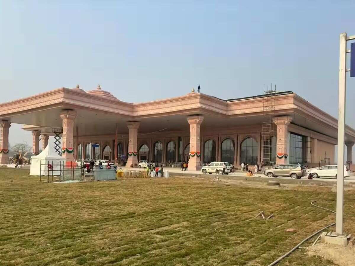 Ayodhya Airport पर मोदी कैबिनेट का बड़ा फैसला, एयरपोर्ट को मिला अंतरराष्ट्रीय दर्जा और इस नाम को मिली मंजूरी