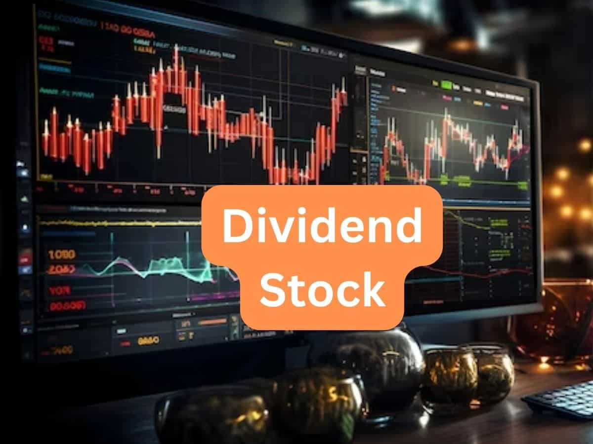 Dividend Stock: नए साल में निवेशकों को डिविडेंड का तोहफा देगी ये IT कंपनी, 1 साल में 110% से ज्यादा दिया रिटर्न