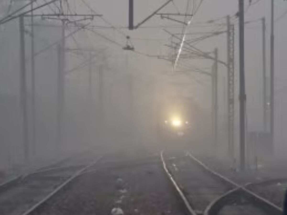 Weather Alert: दिल्‍ली-एनसीआर समेत उत्‍तर भारत में ठंड का प्रकोप, IMD ने जारी किया येलो अलर्ट..24 ट्रेनें लेट