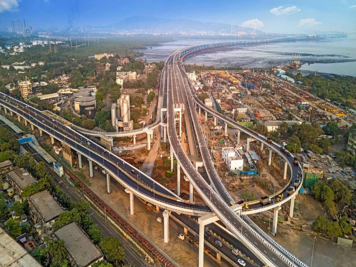 Atal Setu Inauguration: छह लेन हाइवे, मुंबई से गोवा की दूरी होगी कम, पीएम नरेंद्र मोदी ने किया अटल सेतु का उद्घाटन