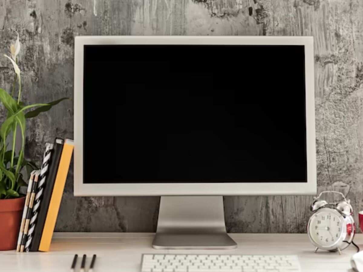 क्या डेस्कटॉप कंप्यूटर जैसे IT प्रोडक्ट्स कर सकते हैं इम्पोर्ट, सरकार ने दी बड़ी जानकारी