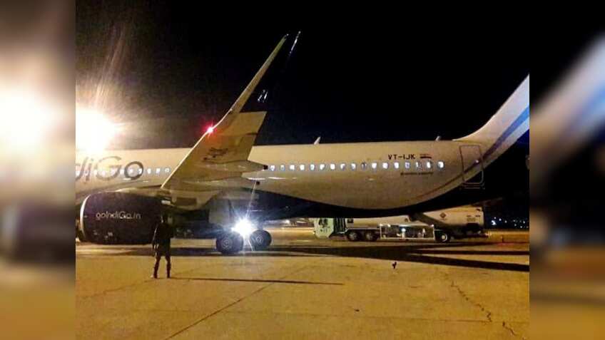 Indigo Airlines Punches Pilot: फ्लाइट लेट होने पर आपा खो बैठा पैसेंजर, पायलट को मारा 'मुक्का'