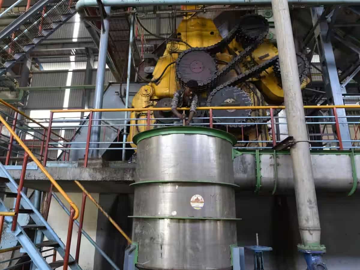 चीनी और इथेनॉल कंपनियों के लिए अच्छी खबर, देशभर में इथेनॉल पंप खोलने का प्रस्ताव पेट्रोलियम मंत्रालय ने किया मंजूर