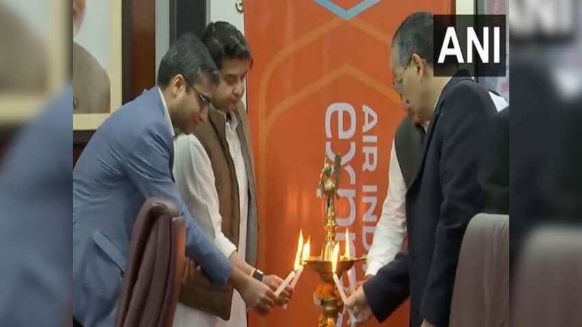 अब अयोध्‍या के लिए उड़ान भरेगी एयर इंडिया, केंद्रीय नागरिक उड्डयन मंत्री ने पहली Air India Flight को दिखाई हरी झंडी
