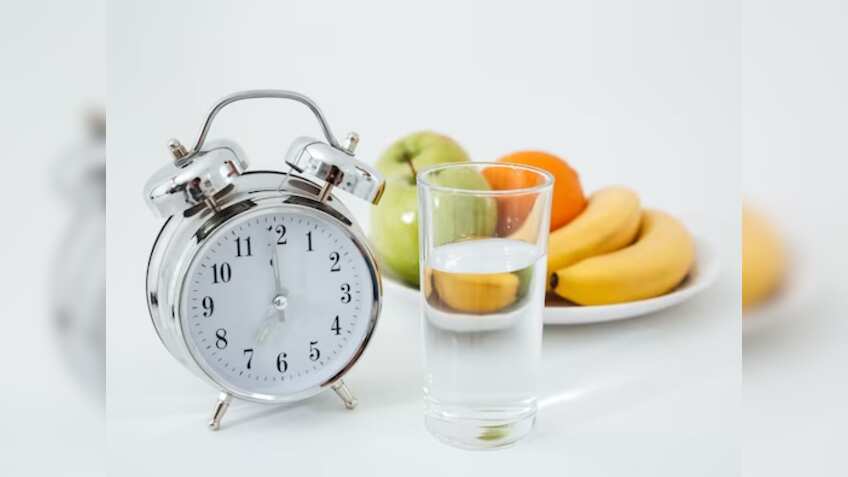 Intermittent Fasting Benefits: फिटनेस के साथ आपको अच्‍छा और लंबा जीवन देने में भी मददगार है इंटरमिटेंट फास्टिंग 