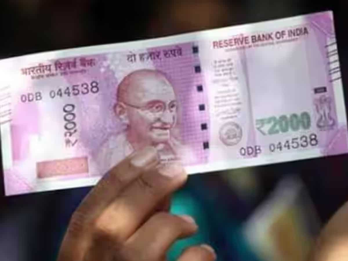 ₹2000 नोट को लेकर RBI का बड़ा फैसला, एक्सचेंज कराने को लेकर दिया ये अपडेट