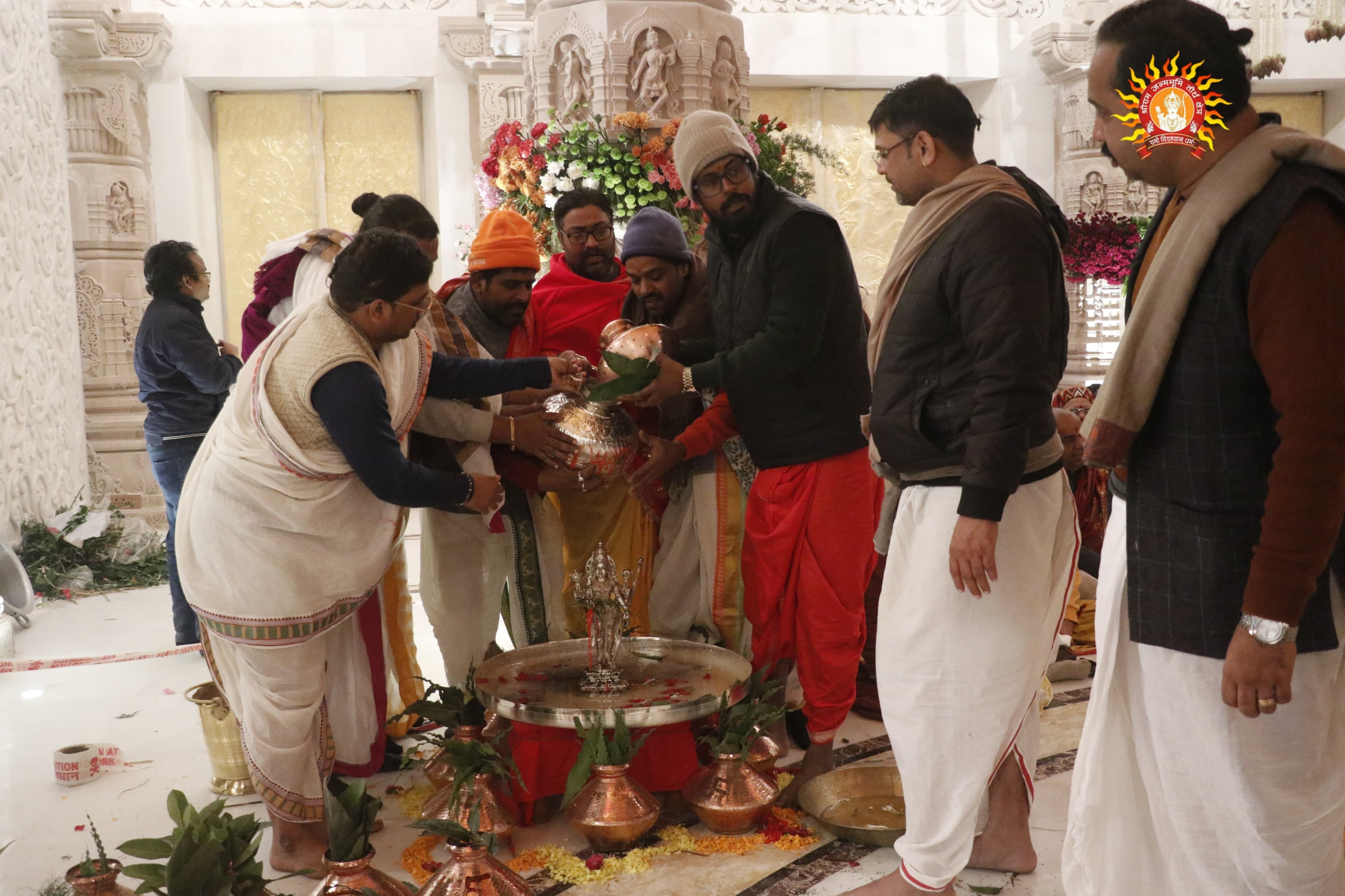 आज होगी रामलला की प्राण प्रतिष्ठा, कई प्रमुख आध्यात्मिक और धार्मिक संप्रदायों के प्रतिनिधी होंगे शामिल