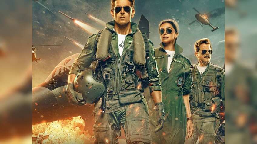 Fighter Ban: रिलीज के पहले 'फाइटर' के मेकर्स को लगा झटका, इन देशो में बैन हो गई ऋतिक-दीपिका की फिल्म