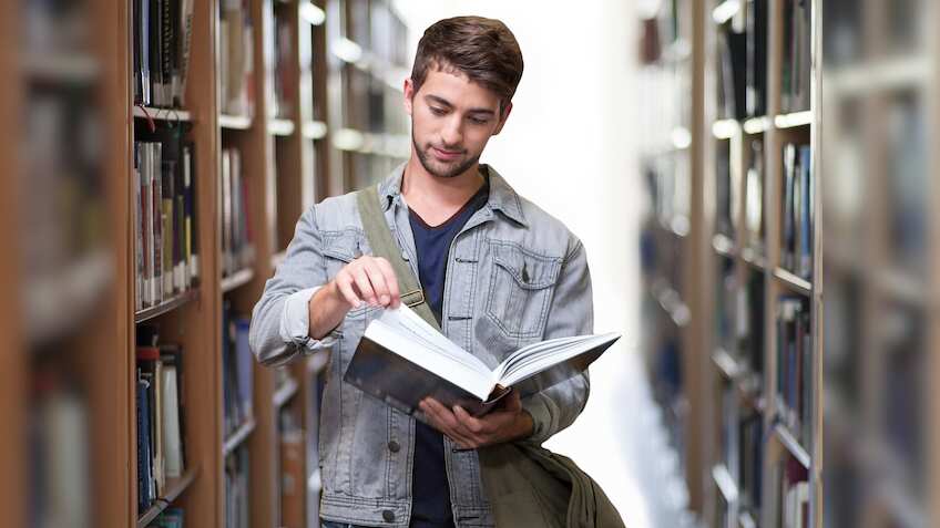 Career Options After 12th: 12वीं के बाद इन फील्ड में बना सकते हैं करियर, लाखों में होगी कमाई