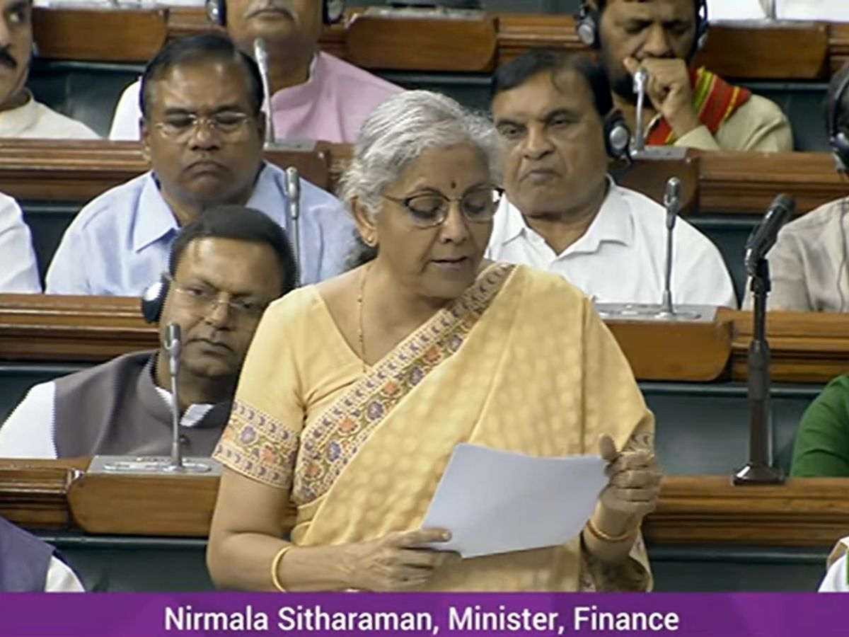 Budget 2024: वाहन कंपनियों को वित्त मंत्री निर्मला सीतारमण से भरोसा, बजट में सरकार पूरी करेगी ये मांग