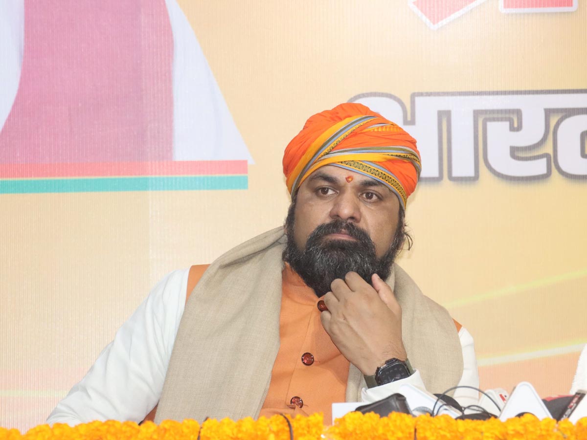 राबड़ी देवी सरकार में थे मंत्री, RJD में किया विद्रोह, जानिए कौन हैं बिहार के डिप्टी सीएम सम्राट चौधरी