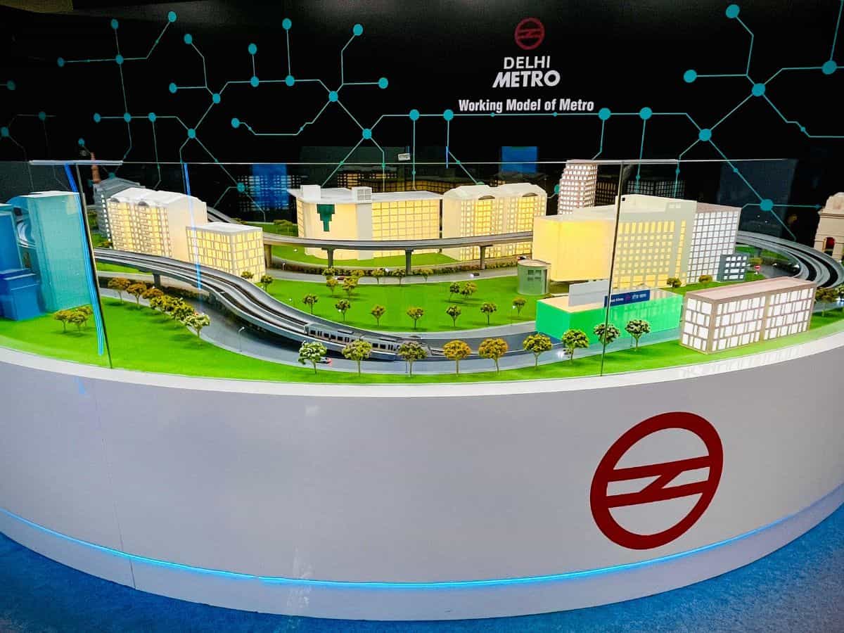 Delhi Metro लेकर आई पैसेंजर्स के लिए खास सर्विस, इस स्टेशन पर मिलेगा मेट्रो चलाने का एक्सपीरिएंस