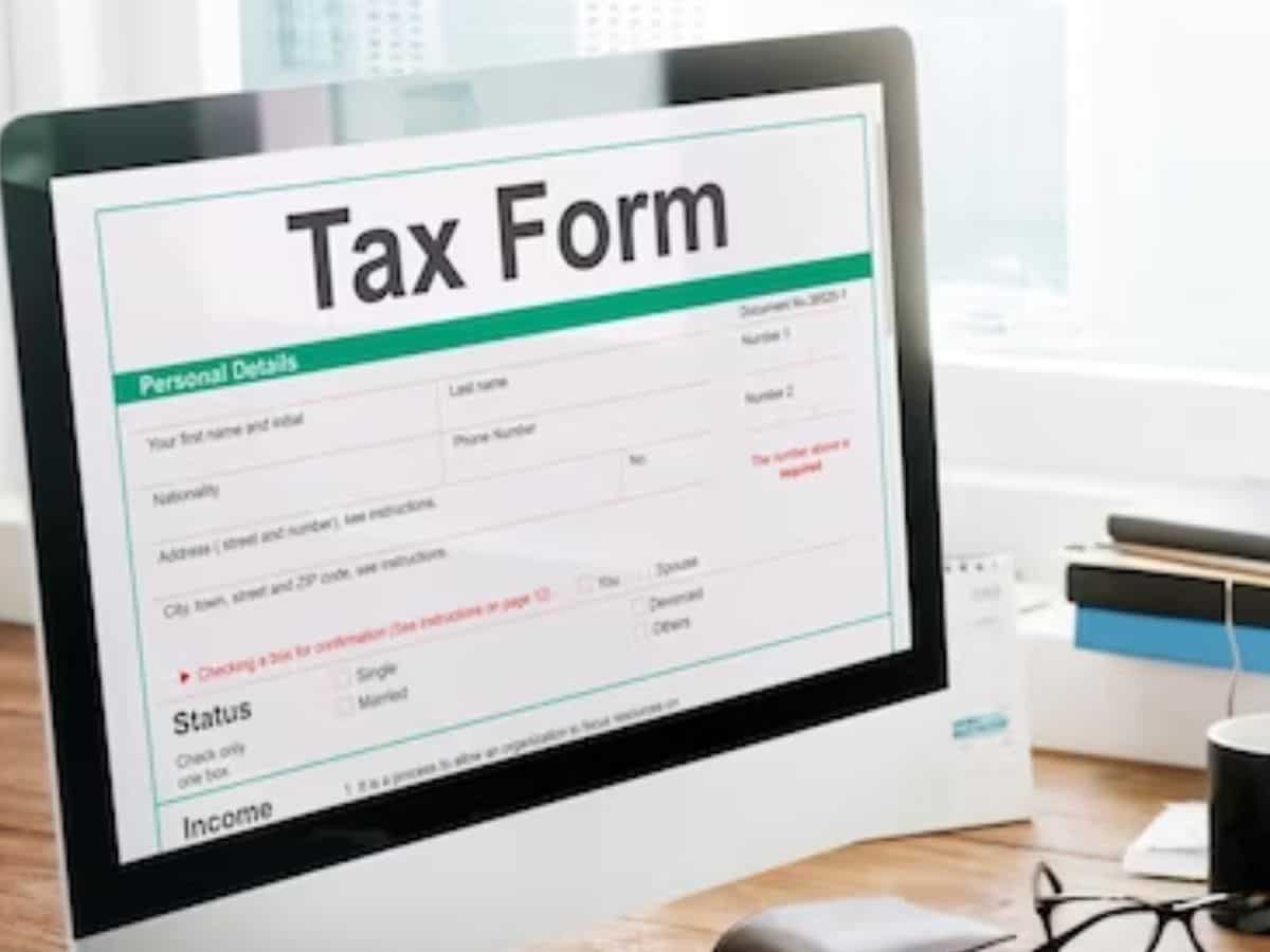 टैक्सपेयर्स के लिए बड़ी खबर! Income Tax Return फाइल करने के लिए ITR फॉर्म 2, 3, 5 नोटिफाई, जानिए क्या हुए बदलाव