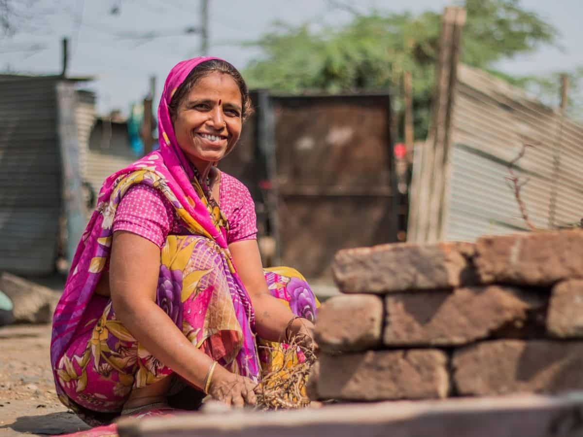 Mahtari Vandana Yojana: इस राज्य की महिलाओं के लिए खुशखबरी, हर महीने खाते में आएंगे ₹1,000, इस दिन से शुरू होंगे आवेदन
