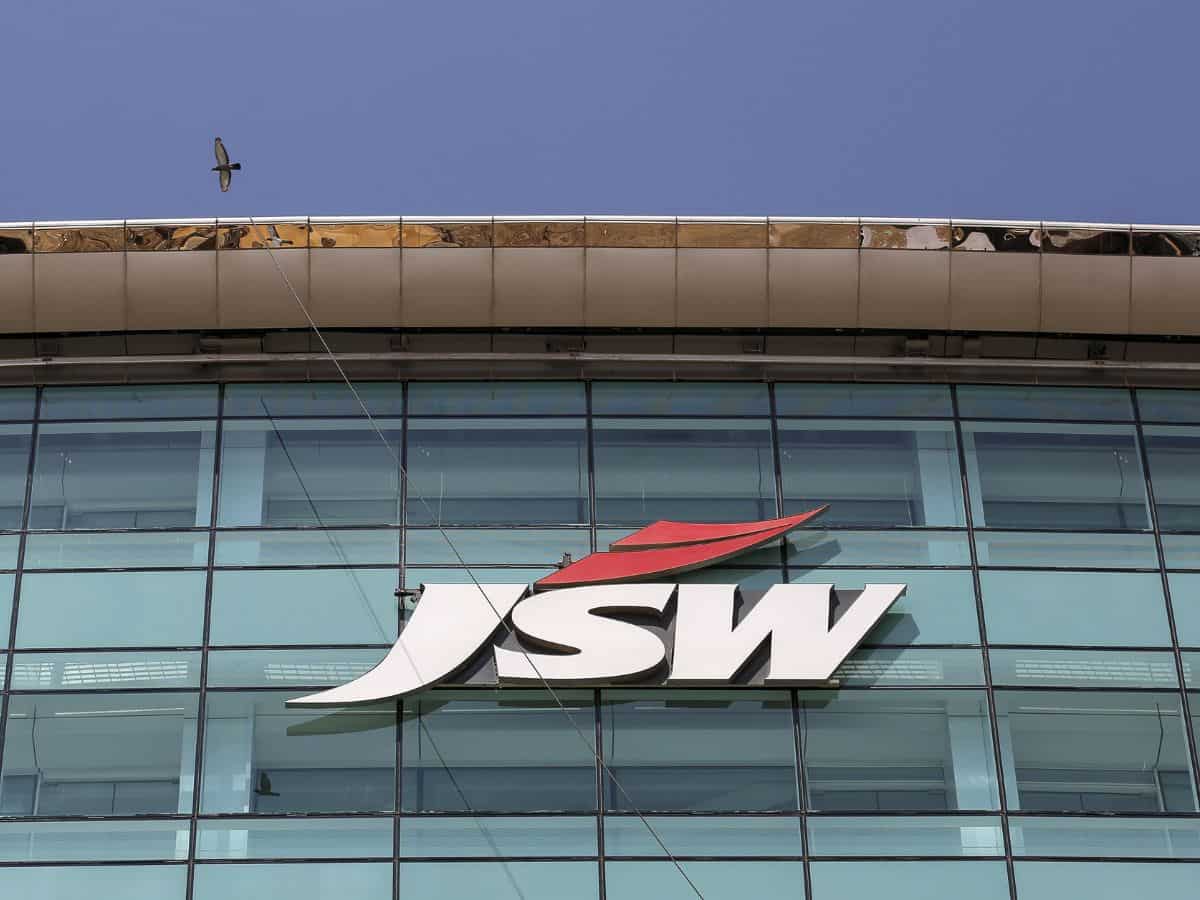 JSW Group ने इलेक्ट्रिक व्हीकल के लिए 40000 करोड़ निवेश का किया ऐलान, ओडिशा सरकार के साथ करार