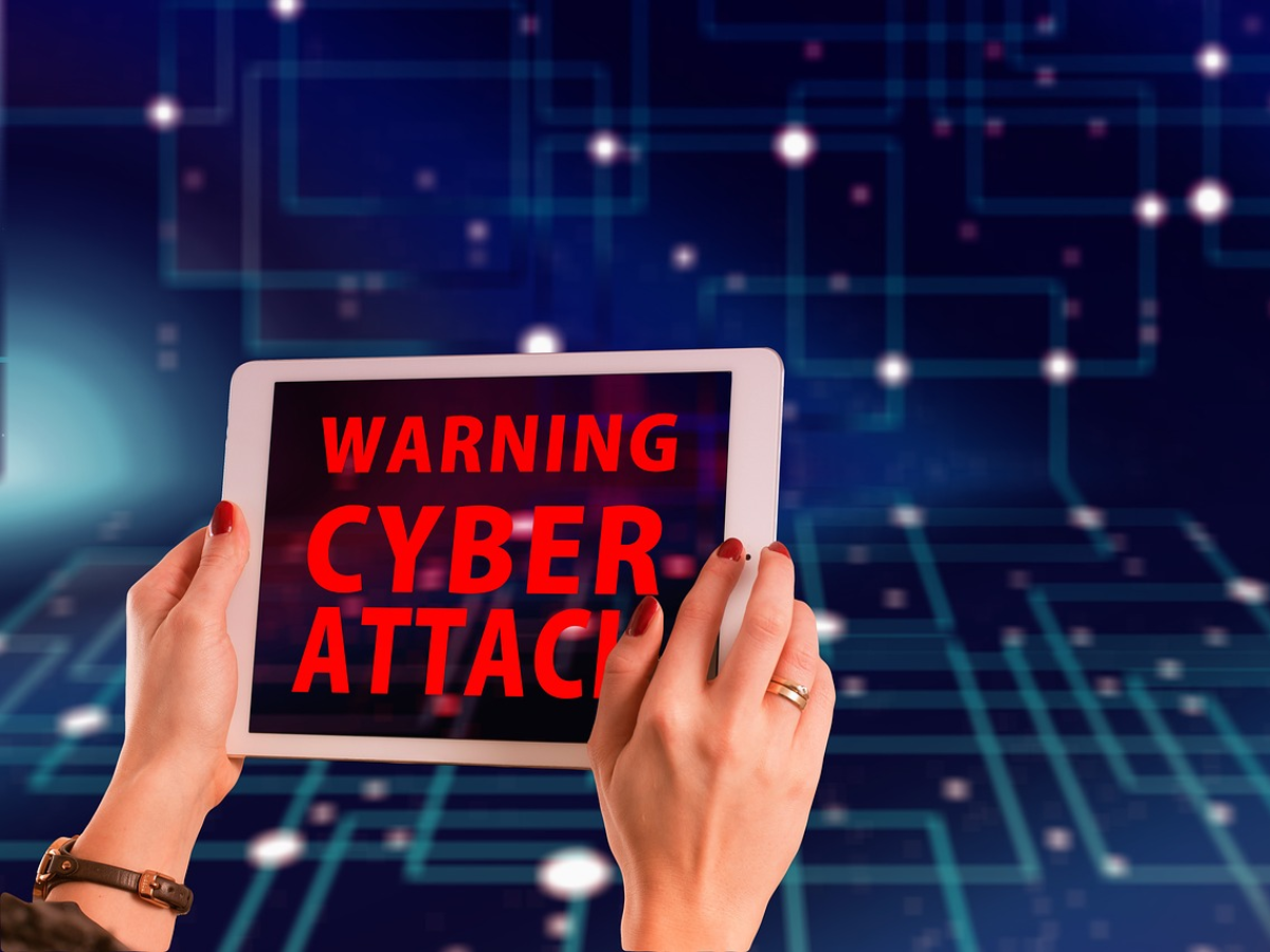 Cyberbullying: क्या इंटरनेट की दुनिया छीन रही है बचपन? इन बातों को अनदेखा तो नहीं कर रहे हैं आप- जरूर पढ़ें