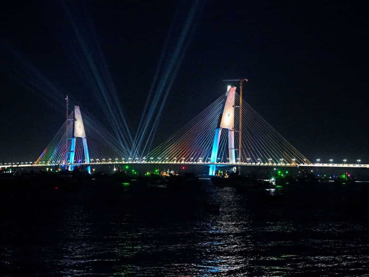 Sudarshan Setu: पीएम मोदी ने गुजरात में किया भारत के सबसे लंबे केबिल ब्रिज का उद्घाटन, खासियत कर देंगे हैरान