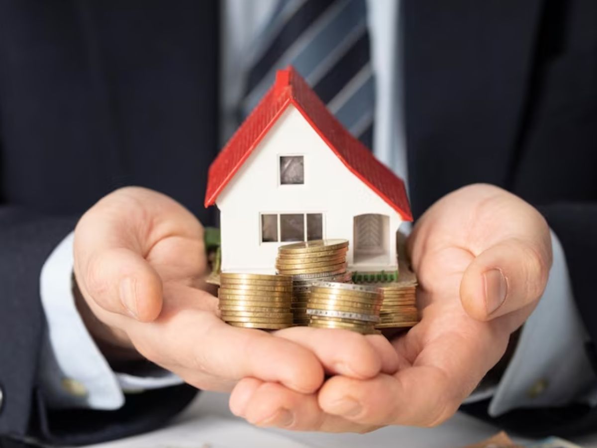 बैंक अगर नीलाम कर रहा है आपकी प्रॉपर्टी, तो भी आपके पास होंगे ये 2 अधिकार, लोन लेने वाले समझ लें काम की बात