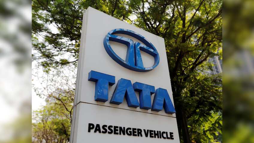 Tata Group की ये कंपनी ब्रिटेन में लगाएगी सबसे बड़ी ईवी फैक्ट्री! ₹41,460 करोड़ का होगा निवेश