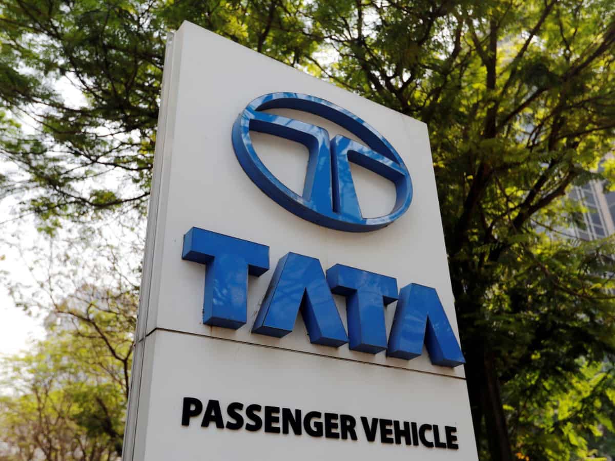 Tata Group की ये कंपनी ब्रिटेन में लगाएगी सबसे बड़ी ईवी फैक्ट्री! ₹41,460 करोड़ का होगा निवेश