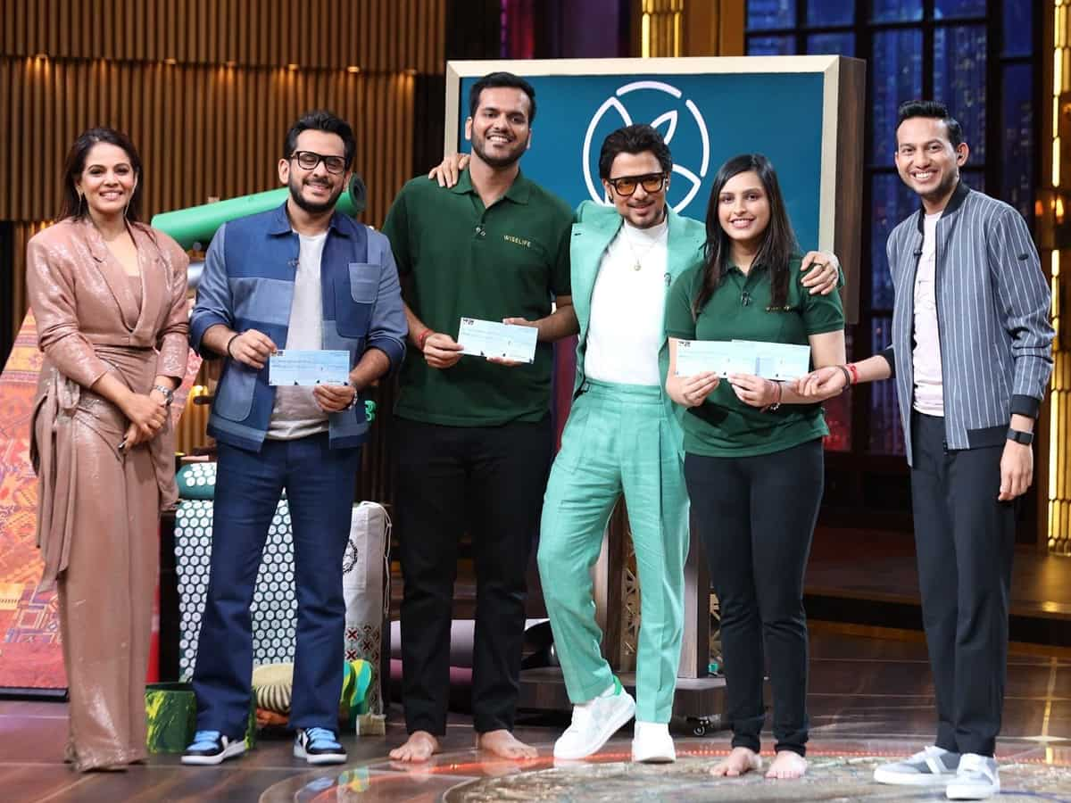 Shark Tank India-3: योगा करते-करते आया गजब का आइडिया, पति-पत्नी ने खड़ी कर दी ₹30 करोड़ की कंपनी, मिली 4 शार्क डील