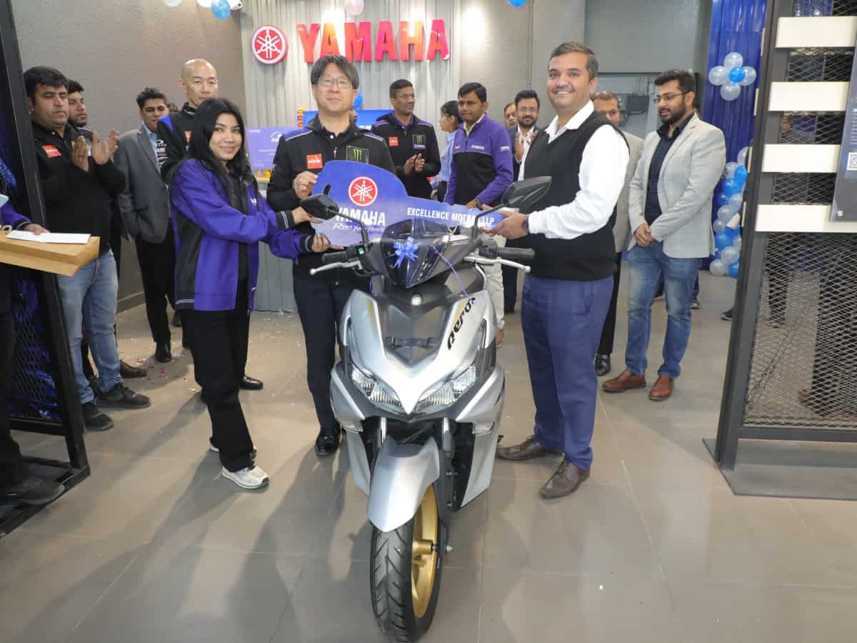 Yamaha India ने बढ़ाया कारोबार! इस शहर में खोले 3 नए Blue Square आउटलेट्स, ग्राहकों को मिलेंगे ये फायदे