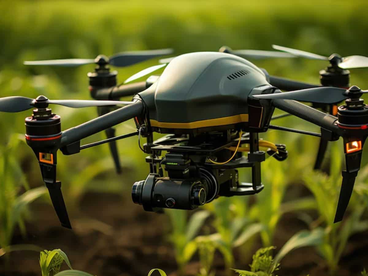 गरुड़ एयरोस्पेस ने 500 से अधिक ग्रामीण महिलाओं को ड्रोन तकनीक की दी ट्रेनिंग, 15 हजार महिला SHGs को मिलेगा Drone