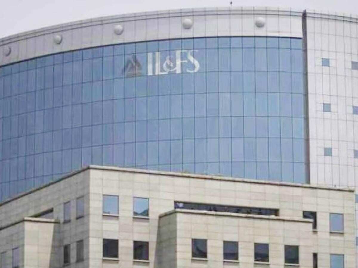 IL&FS ने खटखटाया NCLT का दरवाजा,दिवालिया कंपनियों में बेचना चाहती है हिस्सेदारी