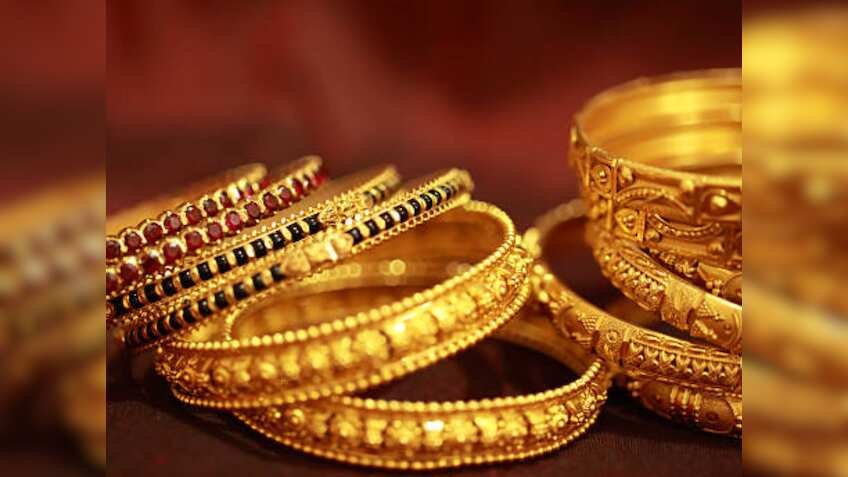 Gold Price Outlook: सोने का भाव आज ₹1250 उछला, पहली बार 69400 के पार, इस साल कहां तक जाएगा भाव?