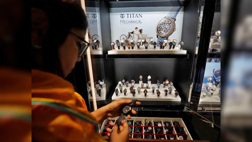 Q4 Updates:Titan का रेवेन्यू 34 फीसदी उछला, इस सेगमेंट से हुई सबसे ज्यादा बिक्री,एक साल में दिया 47% रिटर्न