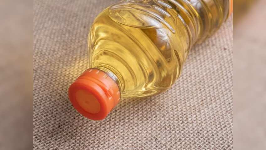 Edible Oil Price: आम आदमी को बड़ी राहत, खाने के तेल हुए सस्ते, जानिए नए रेट्स